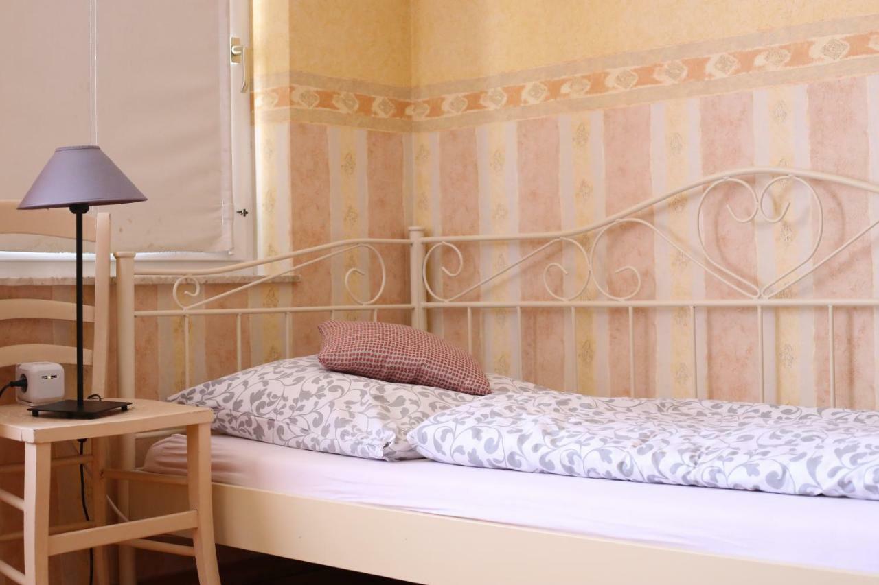 Hotel Restaurant Buergerstube Ulmen Dış mekan fotoğraf